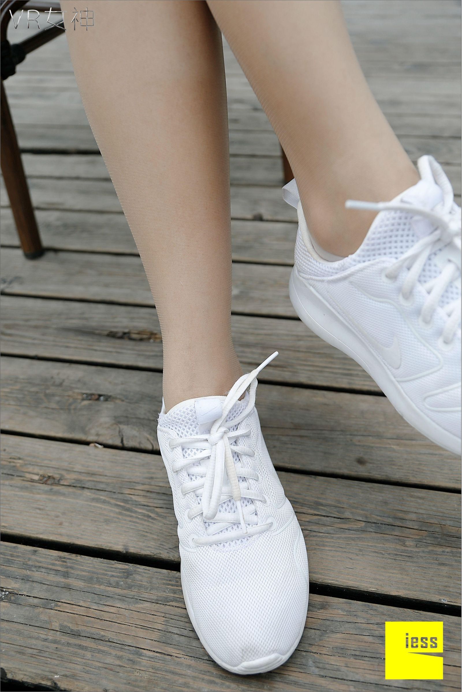 [IESS]异思趣向 女主播SASA 白球鞋的丝足梦游